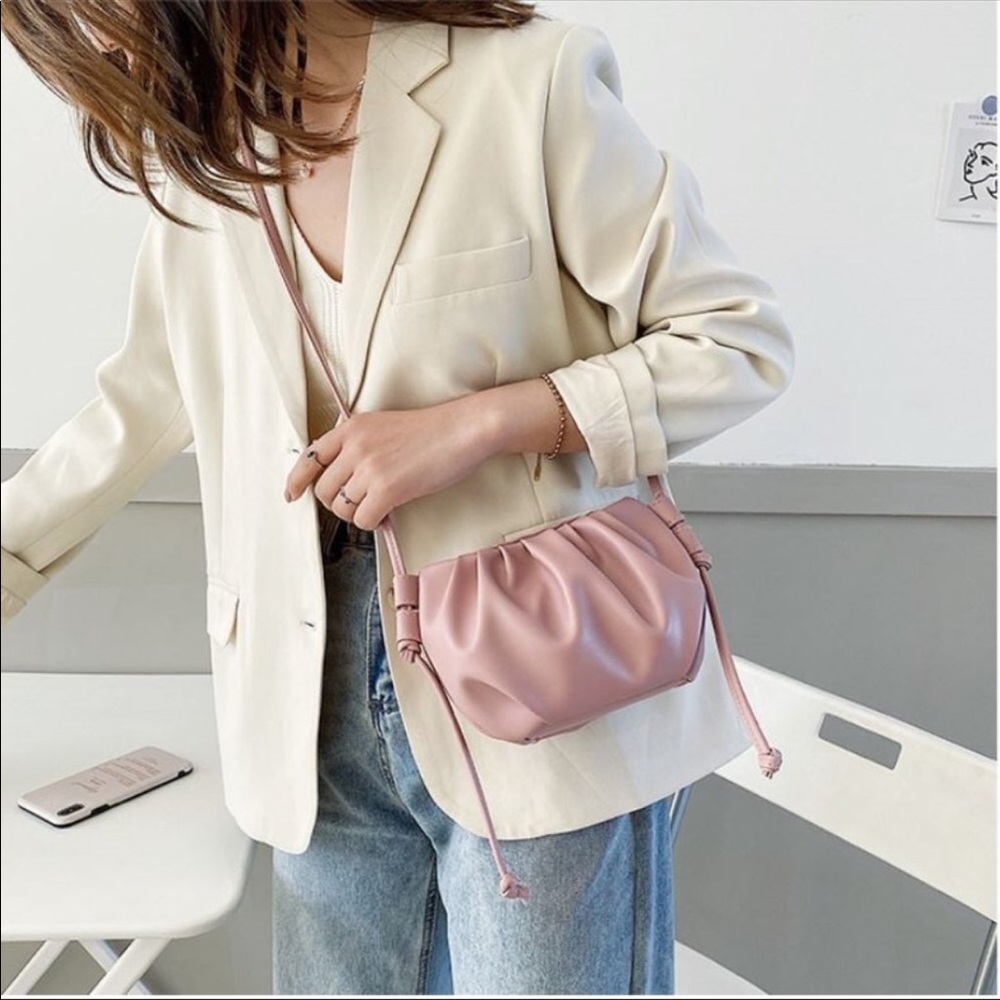 *Host Pick* Elegant vegan leather shoulder bag - Picture 6 of 13
